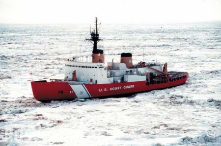США вложатся в ледоколы, чтобы бросить вызов арктическому владычеству России