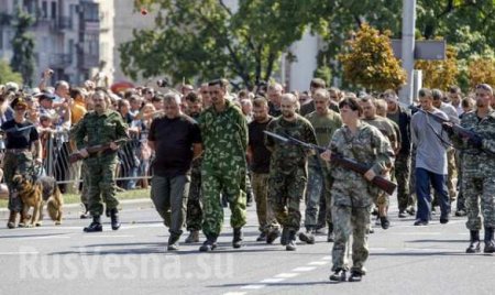 Время вышло: парад ВСУ в Донецке, блицкриг и украинский флаг над площадью Ленина (ФОТО)