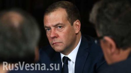 Игра в прятки: о «тайном исчезновении» Медведева
