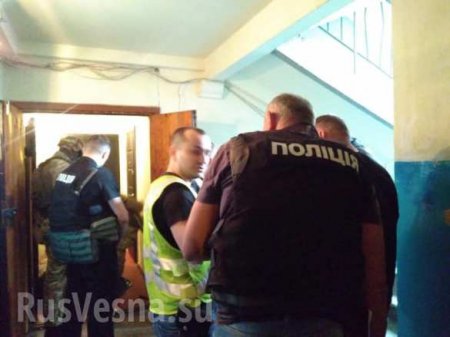 В Киеве задержан мужчина, который взял в заложники четверых детей и грозил применить оружие (ФОТО)