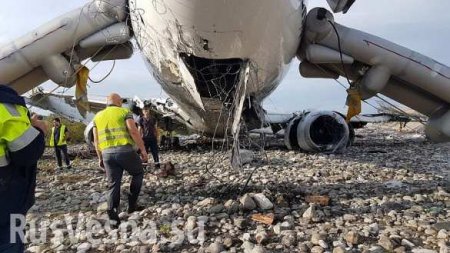 «Летим в тартарары»: пассажиры сгоревшего в Сочи самолёта об обстоятельствах ЧП (ФОТО, ВИДЕО)