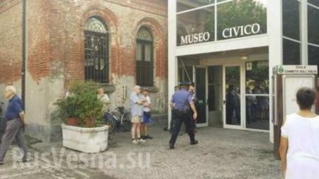 Резня в Италии: Женщина с ножом напала на прохожих (ФОТО)