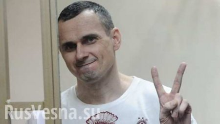 Комедия окончена: Сенцов прекратил голодовку