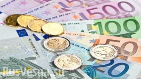 Курс евро опустился ниже 75 рублей