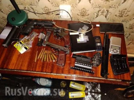 Реформа удалась: Офицер украинской полиции создал наркопритон, где обнаружили военного, сотрудника ИВС и экс-полицейского (ФОТО)
