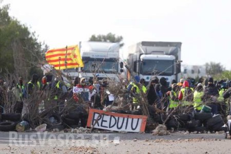 Европейское восстание теперь и в Испании — сепаратисты заблокировали центр Барселоны (ФОТО, ВИДЕО)