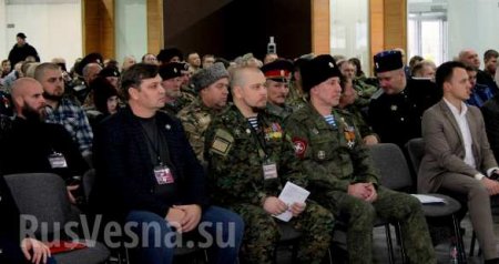 Мы должны быть готовы к наступлению: представители 13000 добровольцев Донбасса собрались в Крыму (ФОТО, ВИДЕО)