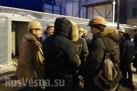 В Петербурге рабочие объявили голодовку в шахте метро (+ ФОТО, ВИДЕО)