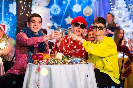 Новогодняя ночь на ТВ: Зашквар Урганта и вечная Лобода (ФОТО)