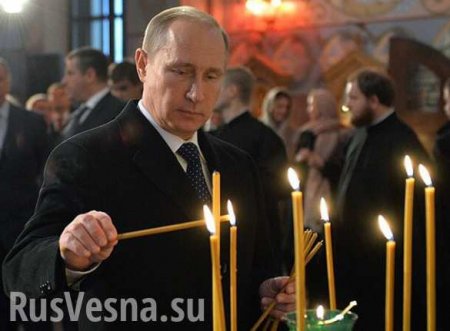 Путин прибыл на рождественскую службу в Спасо-Преображенский собор (ВИДЕО)