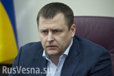 Холуй: мэр Днепропетровска расхвалил Порошенко (ВИДЕО)