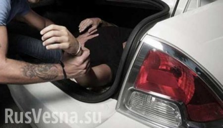 Громко звал на помощь: в Одессе похитили владельца сети аптек (ФОТО)