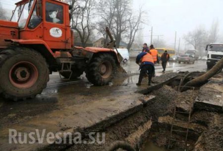 Половина Одессы осталась без воды, у колонок выстраиваются большие очереди (ФОТО, ВИДЕО)