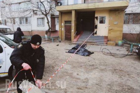 В Киеве из окна многоэтажки выпал нацгвардеец (ФОТО)