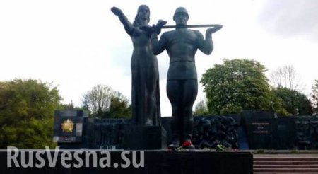 В день сноса Монумента Славы во Львове умер его создатель (ФОТО)