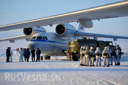 Россия восстанавливает аэродромы и усиливает авиационную группировку в Арктике (ФОТО)