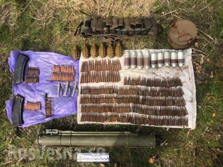 В Виннице обнаружен схрон с оружием и боеприпасами (ФОТО)
