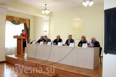 Известные артисты и писатели прибыли на Донбасс (ФОТО)