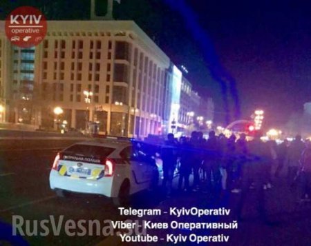 В центре Киева ранили полицейского и угнали полицейский автомобиль (ФОТО)