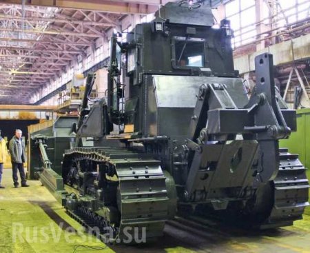 «Наш советский мирный трактор»: бронебульдозеры смогут бороться с противотанковыми минами (ФОТО)
