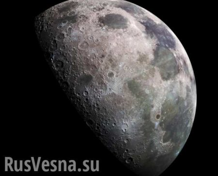 Китайский луноход сделал открытие на обратной стороне Луны