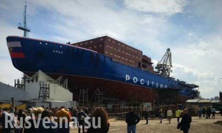 В Петербурге спустили на воду новый атомный ледокол (ФОТО)