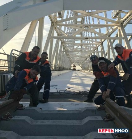 Стройка века за три минуты: На ПМЭФ-2019 показали прошлое, настоящее и будущее Крымского моста (ФОТО, ВИДЕО)