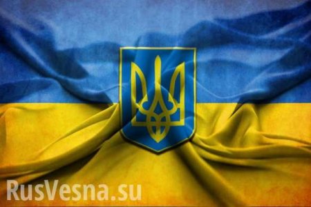 Украинский трезубец был в Севастополе за тысячу лет до российского триколора, — Порошенко