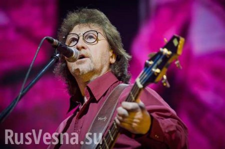 Бас-гитарист Макаревича объявил Россию «страной рабов»