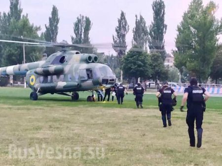 МВД Украины отправило спецназ в оккупированный Красноармейск из-за митинга у избиркома (ФОТО)