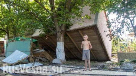 Шок в украинской степи: Сель прорвал дамбу, утопив село в грязи (ФОТО, ВИДЕО)