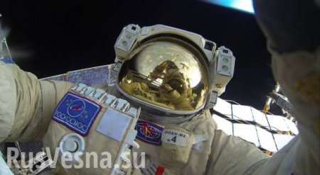 Стала известна зарплата российских космонавтов