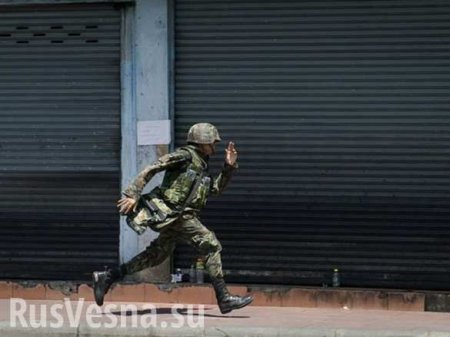 «ВСУшники» с оружием переходят на сторону Армии ДНР: сводка о военной ситуации на Донбассе