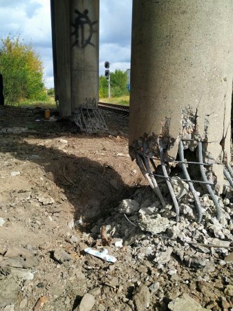 Теракт в Луганске: подорван мост, где должен был ехать российский гумконвой (+ВИДЕО, ФОТО)