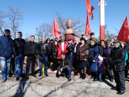 В России открыли ещё один памятник Сталину (ФОТО, ВИДЕО)