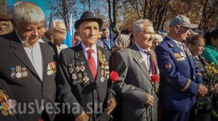 В Киеве рушат, в Донецке ставят: память маршала-освободителя увековечена в ДНР (ФОТО, ВИДЕО)