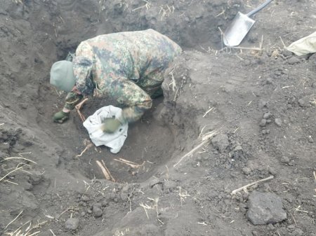 Земля Донбасса возвращает останки солдат Великой Отечественной (ФОТО)
