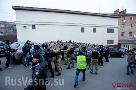 Боевики Нацдружины напали на полицию в Виннице (ФОТО, ВИДЕО)