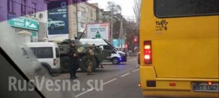 Новое «АТО» на Украине? — на дорогах Херсонщины появились блокпосты и БТРы (+ВИДЕО, ФОТО)