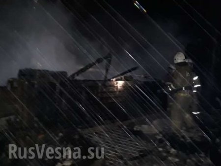 Страшная трагедия: 9 человек погибло при пожаре в деревянном доме в Сибири (ФОТО)