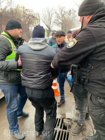 «Стыд и позор»: Украинские мусульмане жалуются на притеснения со стороны полиции (ФОТО)