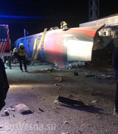 Крушение скоростного поезда в Италии, есть погибшие и раненые (ФОТО, ВИДЕО)