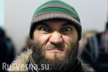 Дерзкий грабёж в Москве: в метро кавказец выхватил у мужчины телефон и прогнал пинками (ВИДЕО)