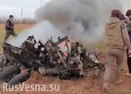 Террористы упиваются крушением Ми-8 в Сирии и глумятся над трупом лётчика (ФОТО, ВИДЕО 18+)