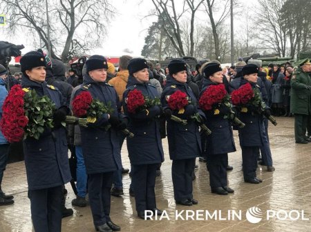 Путин почтил память легендарной 6-й роты в Пскове (ФОТО, ВИДЕО)