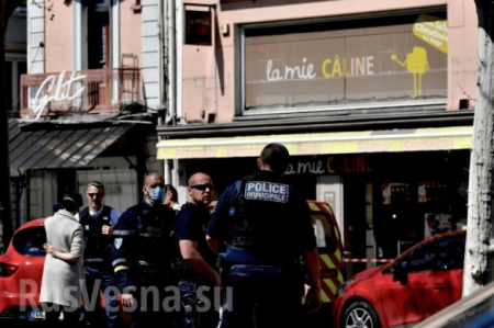 Кровавая резня во Франции: исламист напал на прохожих (ФОТО, ВИДЕО)