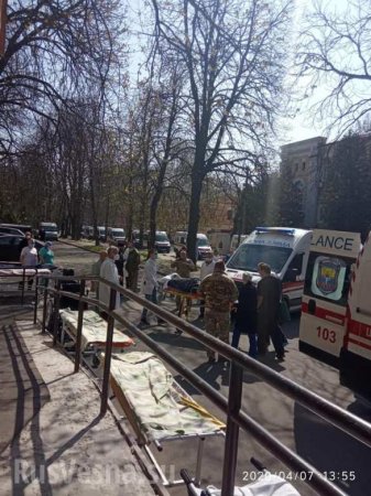 Ампутации, ранения, ожоги: 18 скорых с ранеными «всушниками» прибыли в Киев (ФОТО)