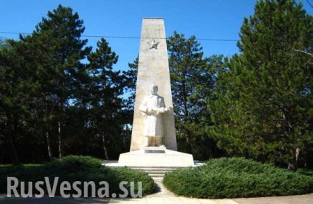 В Болгарии осквернили братскую могилу советских воинов (ФОТО, ВИДЕО)