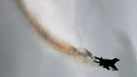 Истребитель МиГ-29 разбился в Индии (ВИДЕО)