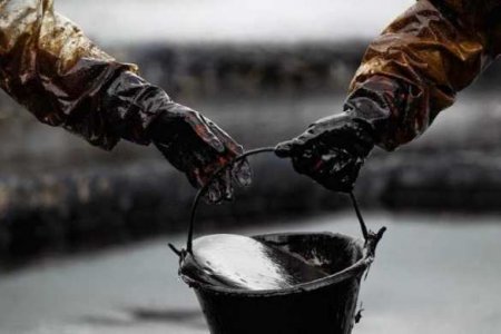 Мировые цены на нефть растут на признаках сокращения добычи в США
